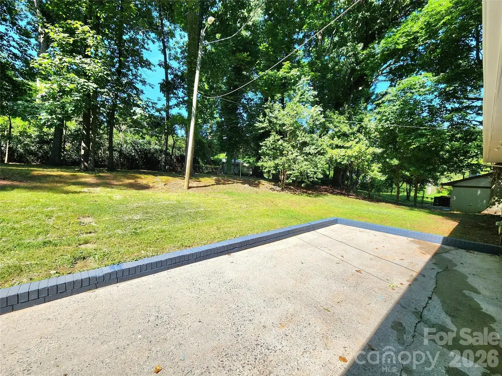 3528 Enfield Road Charlotte NC 28205