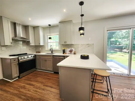 3528 Enfield Road Charlotte NC 28205