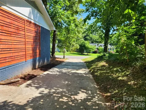 3528 Enfield Road Charlotte NC 28205