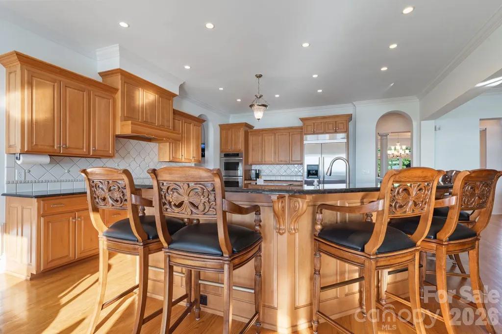 2477 Peninsula Shores Court Denver NC 28037