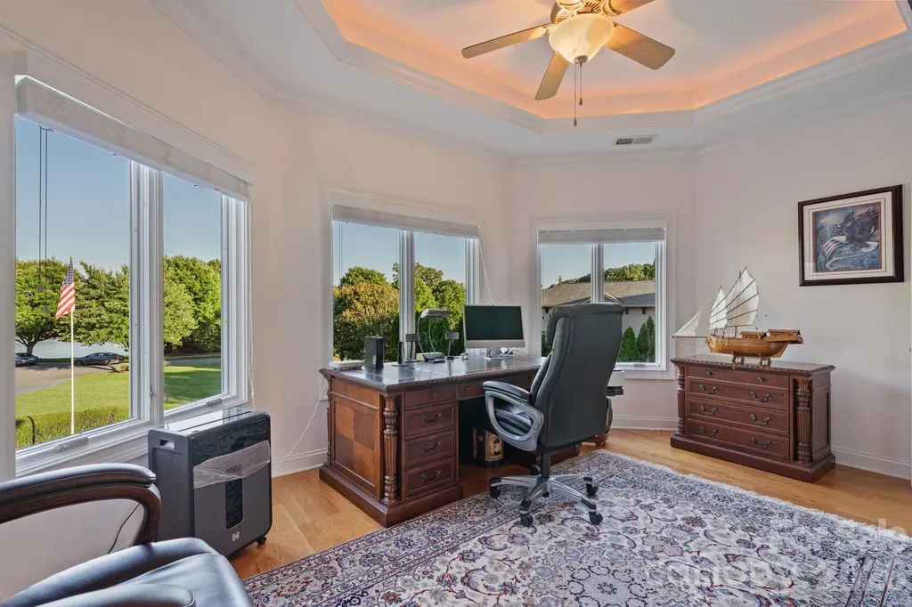 2477 Peninsula Shores Court Denver NC 28037