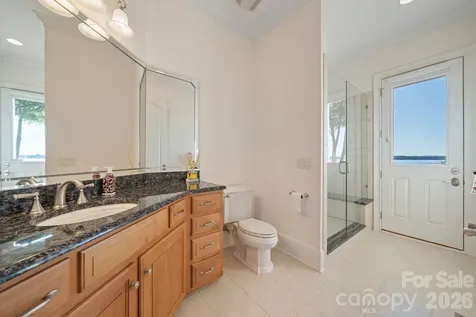 2477 Peninsula Shores Court Denver NC 28037