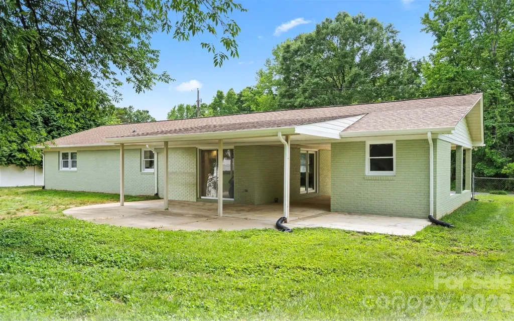 2910 Floral Drive Albemarle NC 28001