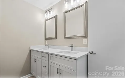 2910 Floral Drive Albemarle NC 28001
