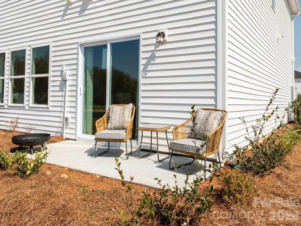 5063 Poplin Valley Cherryville NC 28021