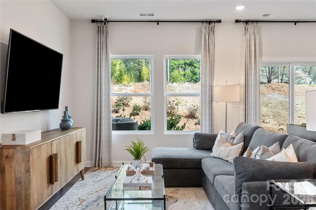 9013 Foggy Brook Loop Charlotte NC 28216