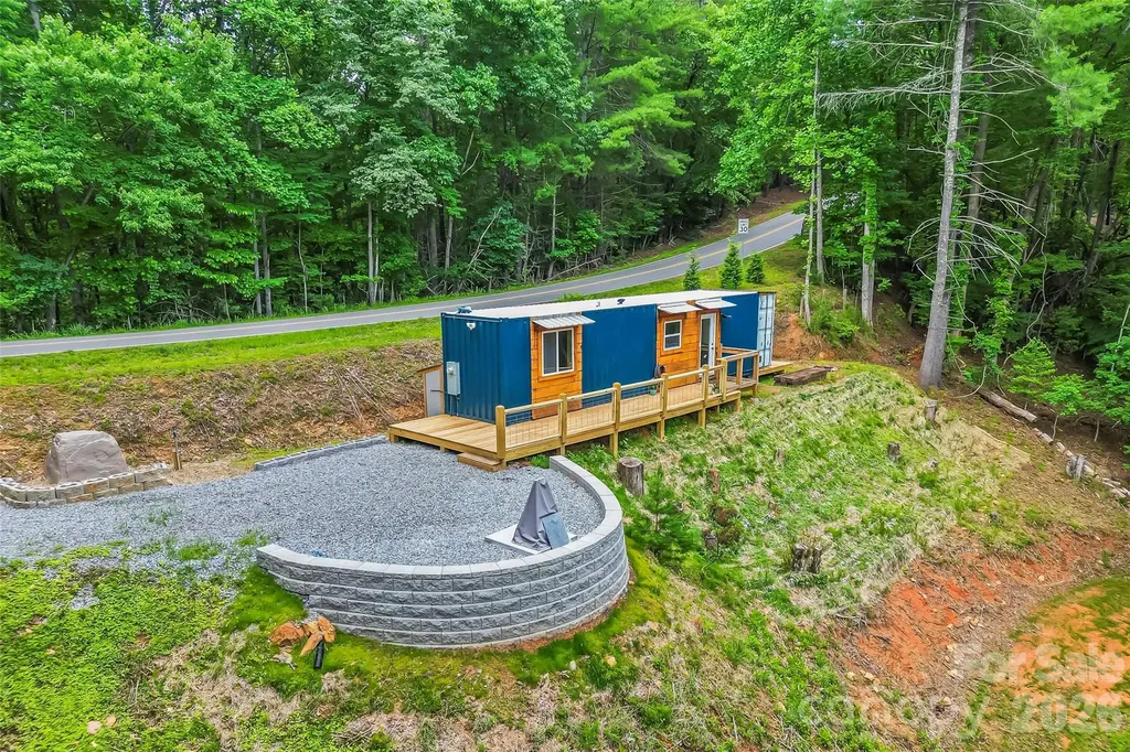 678 Forest Lake Heights Drive Nebo NC 28761