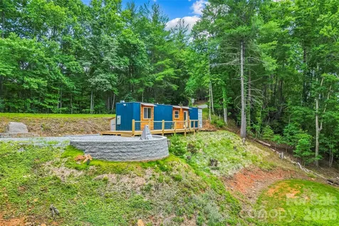 678 Forest Lake Heights Drive Nebo NC 28761