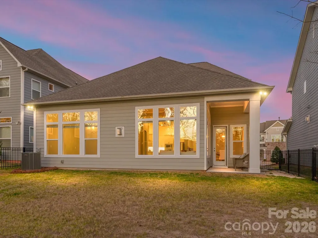 13105 Kornegy Drive Charlotte NC 28277