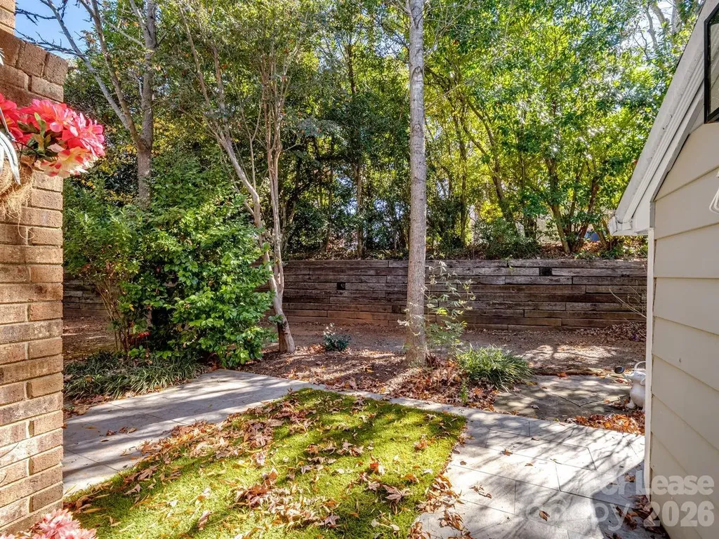 1077 Sardis Cove Drive Charlotte NC 28270