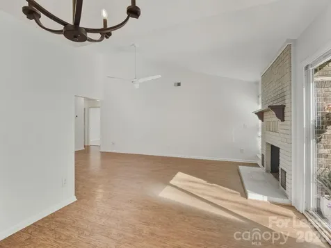 1077 Sardis Cove Drive Charlotte NC 28270
