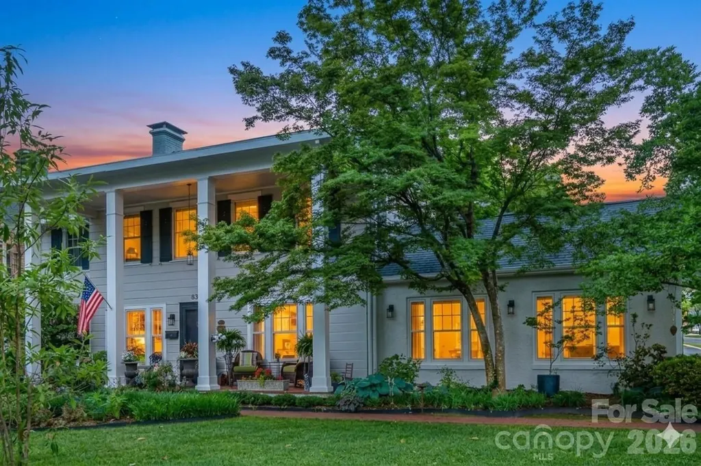 832 4th Avenue W Hendersonville NC 28739