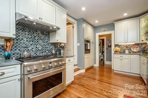 832 4th Avenue W Hendersonville NC 28739