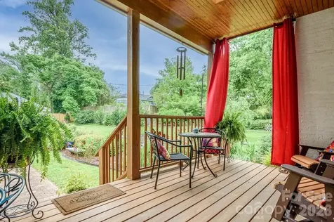 832 4th Avenue W Hendersonville NC 28739