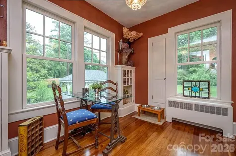 832 4th Avenue W Hendersonville NC 28739