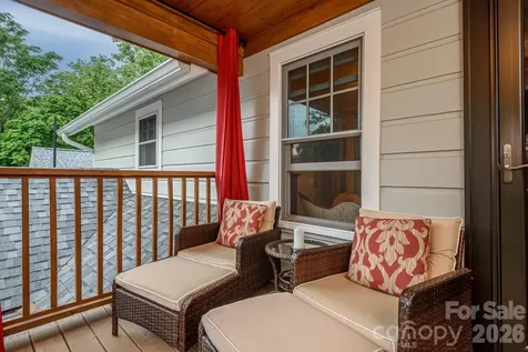 832 4th Avenue W Hendersonville NC 28739