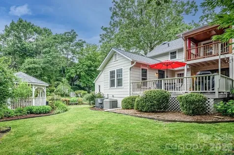 832 4th Avenue W Hendersonville NC 28739