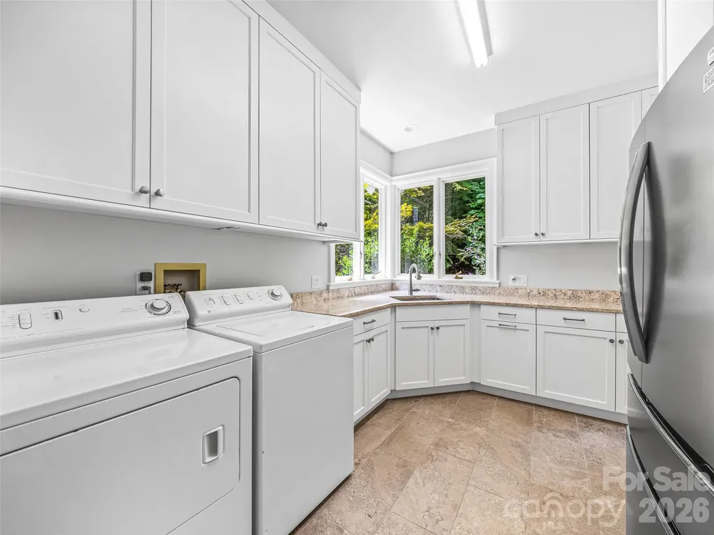 4 Cedar Hill Drive Asheville NC 28803
