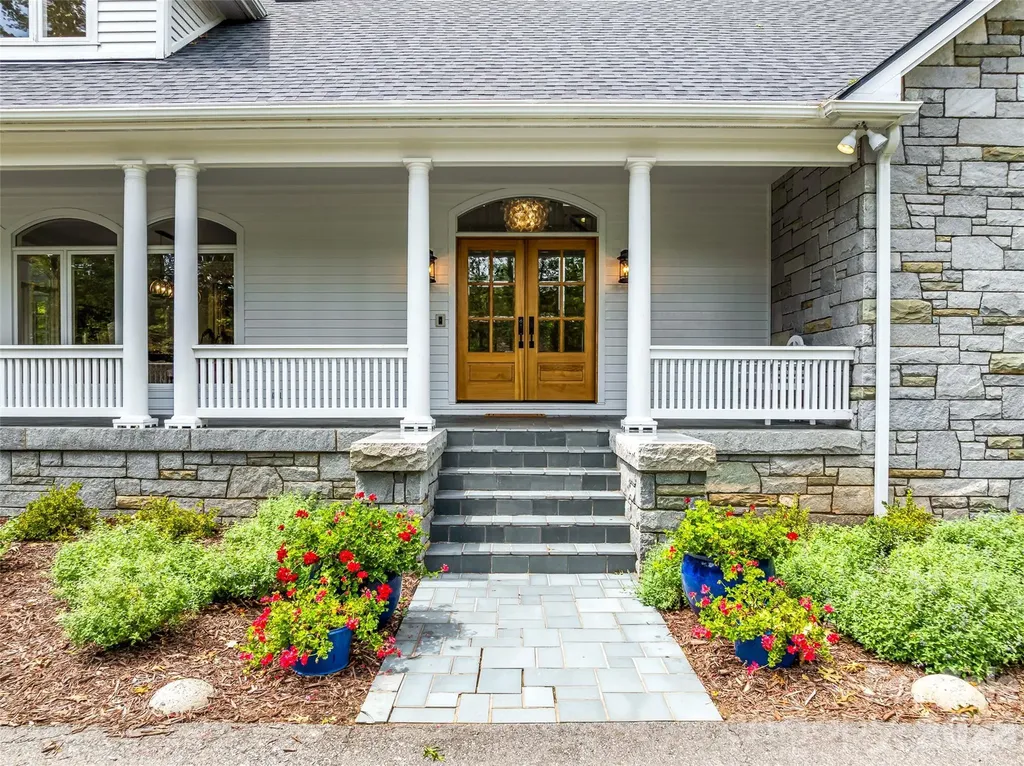 4 Cedar Hill Drive Asheville NC 28803