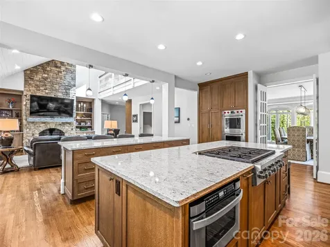 4 Cedar Hill Drive Asheville NC 28803