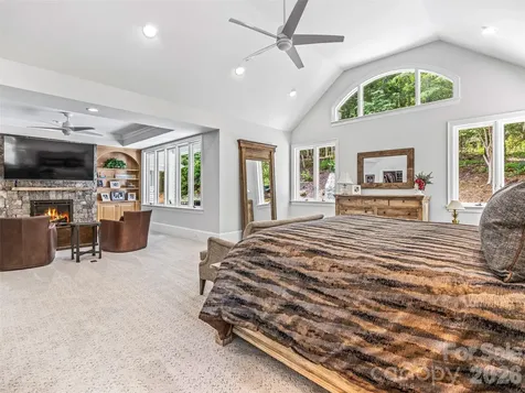 4 Cedar Hill Drive Asheville NC 28803