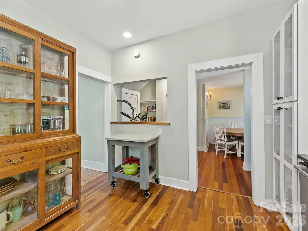 102 Courtland Avenue Asheville NC 28801
