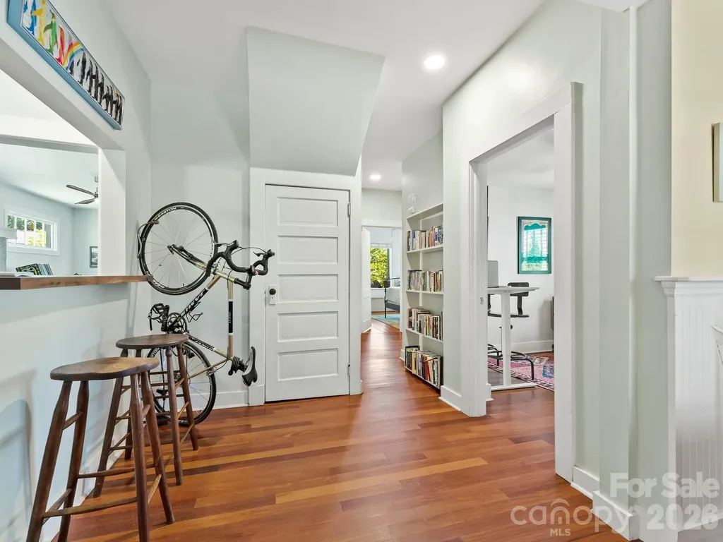 102 Courtland Avenue Asheville NC 28801