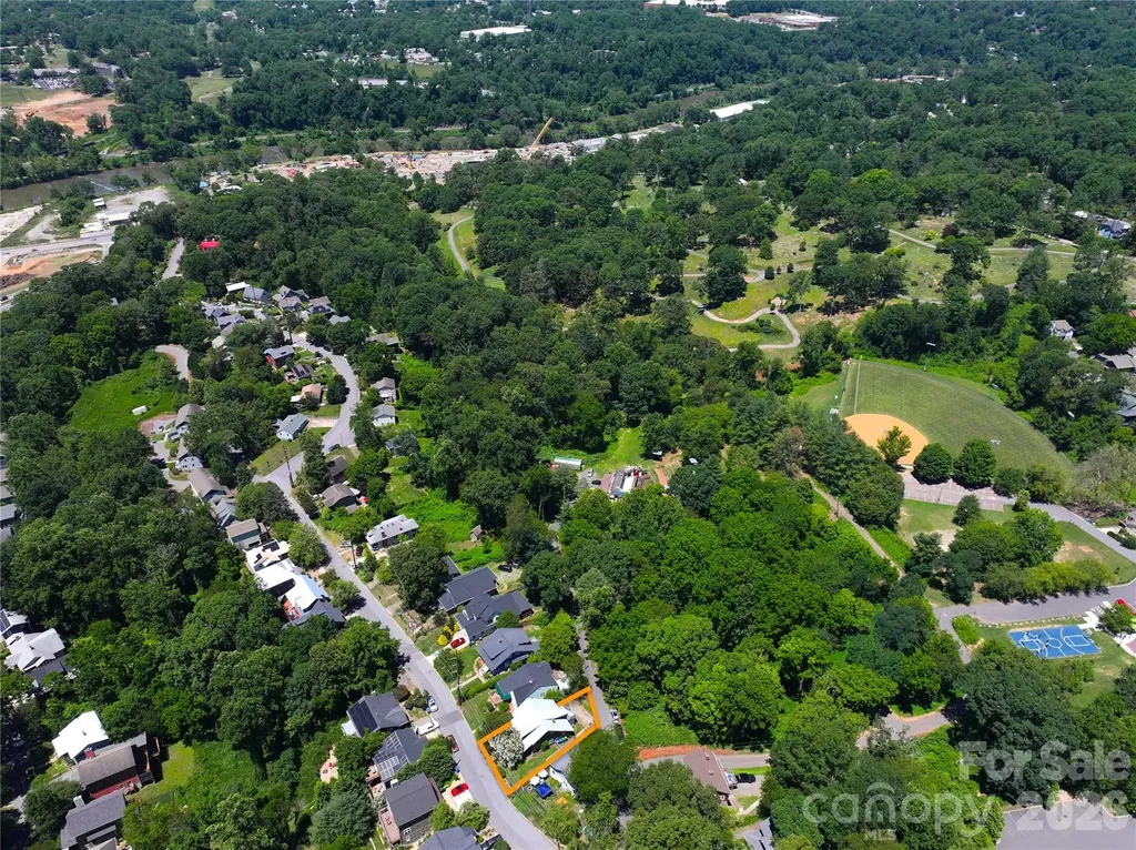 102 Courtland Avenue Asheville NC 28801