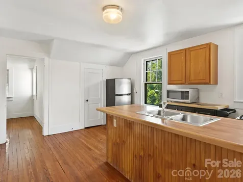 102 Courtland Avenue Asheville NC 28801