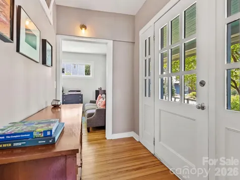 102 Courtland Avenue Asheville NC 28801