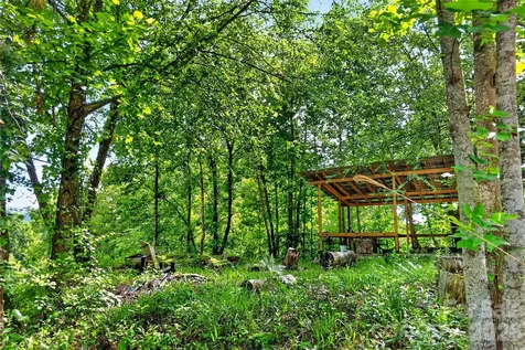263 E Lester Lane Hendersonville NC 28739