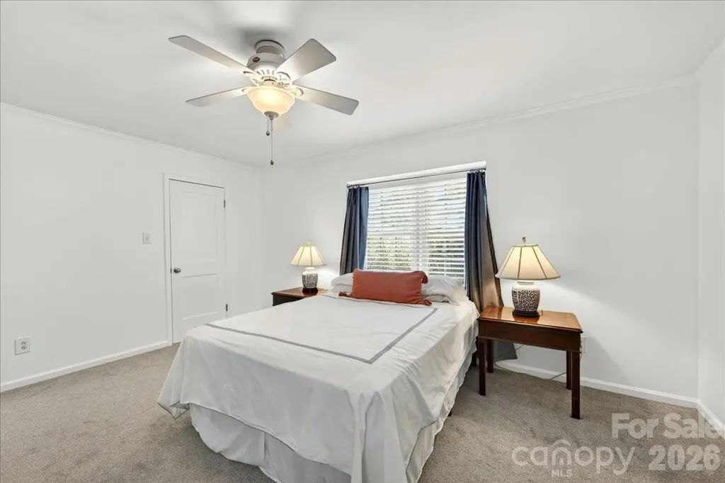 2229 Rexford Road Charlotte NC 28211
