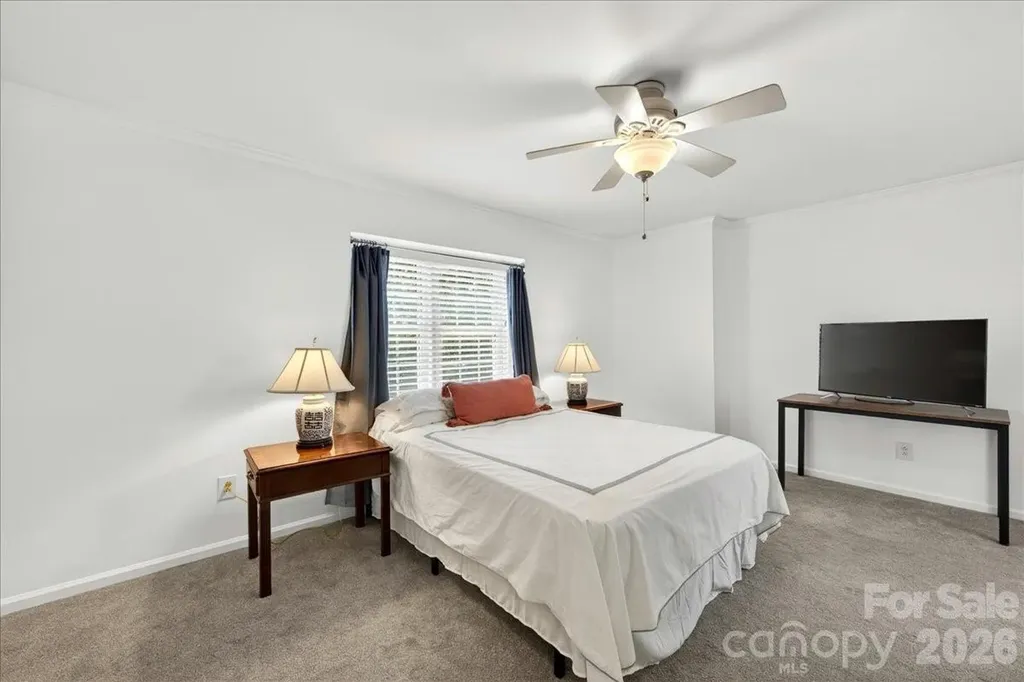2229 Rexford Road Charlotte NC 28211