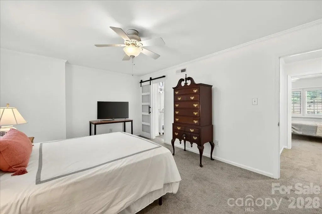 2229 Rexford Road Charlotte NC 28211