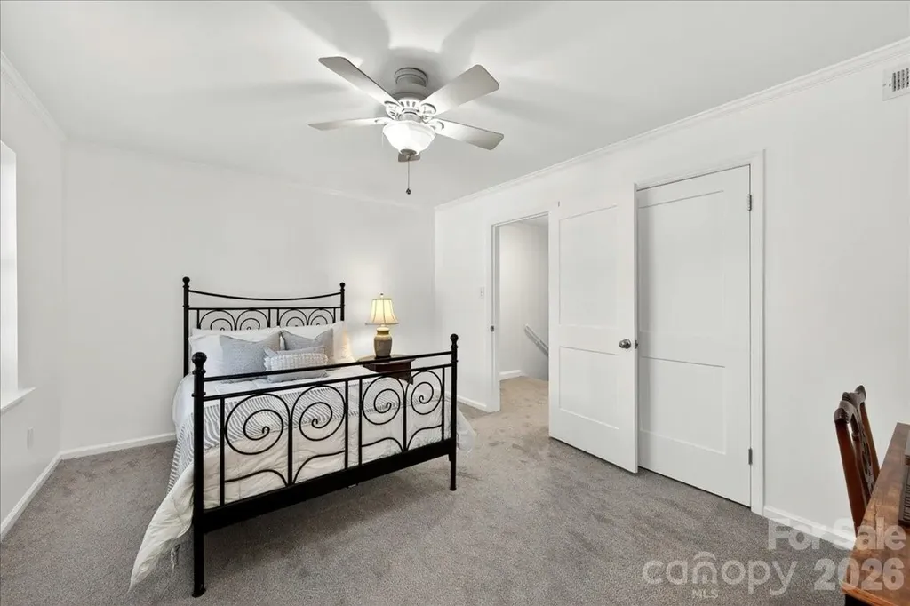 2229 Rexford Road Charlotte NC 28211