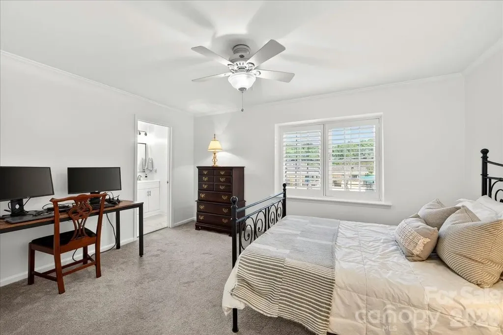 2229 Rexford Road Charlotte NC 28211