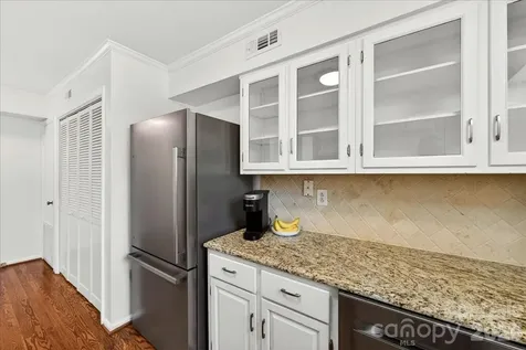 2229 Rexford Road Charlotte NC 28211