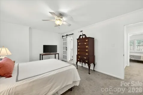 2229 Rexford Road Charlotte NC 28211