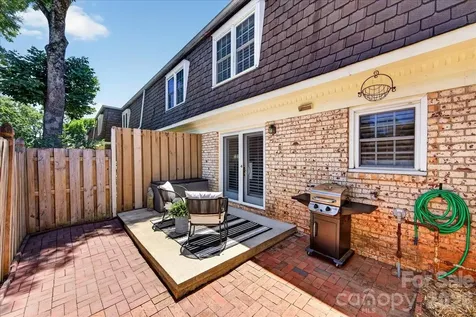 2229 Rexford Road Charlotte NC 28211