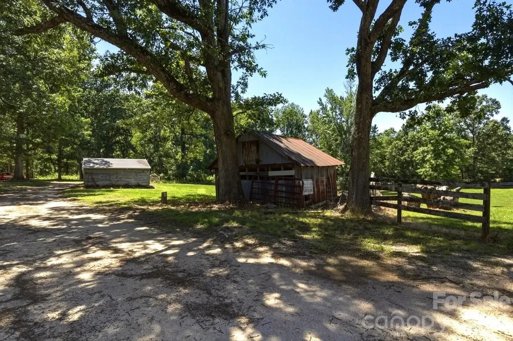 3443 Tryon Courthouse Road Cherryville NC 28021