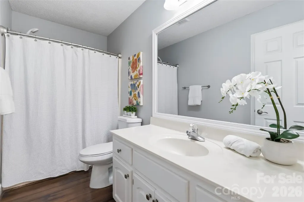 717 Peregrine Court Gastonia NC 28056