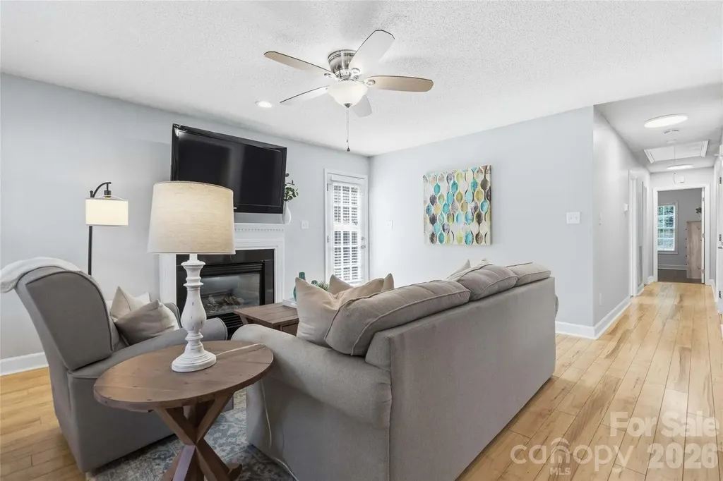 717 Peregrine Court Gastonia NC 28056