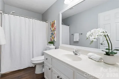 717 Peregrine Court Gastonia NC 28056