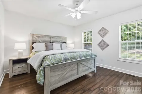 717 Peregrine Court Gastonia NC 28056