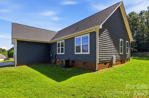 717 Peregrine Court Gastonia NC 28056