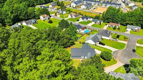 717 Peregrine Court Gastonia NC 28056