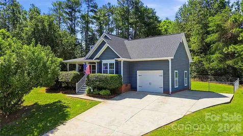 717 Peregrine Court Gastonia NC 28056