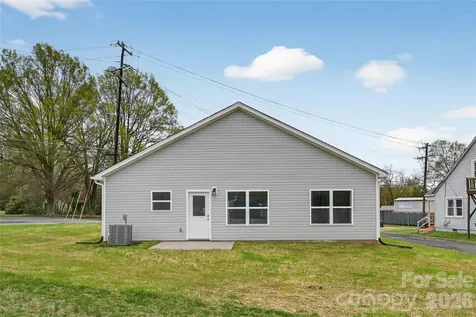 5014 Forestmont Drive Matthews NC 28105
