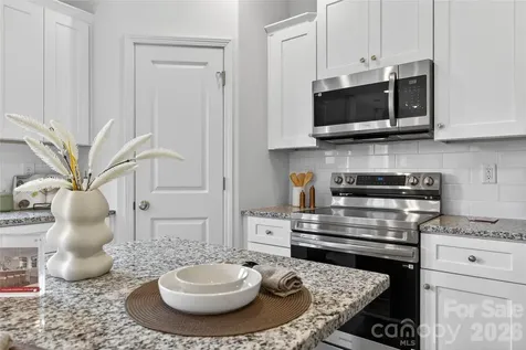 5014 Forestmont Drive Matthews NC 28105