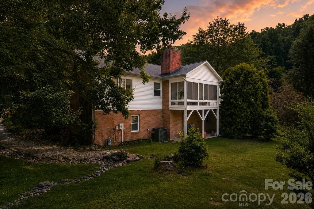 20 Mallard Court Brevard NC 28712